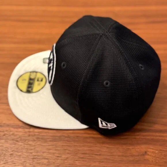 Authentic Yankees Hat - NWT - Picture 2 of 5